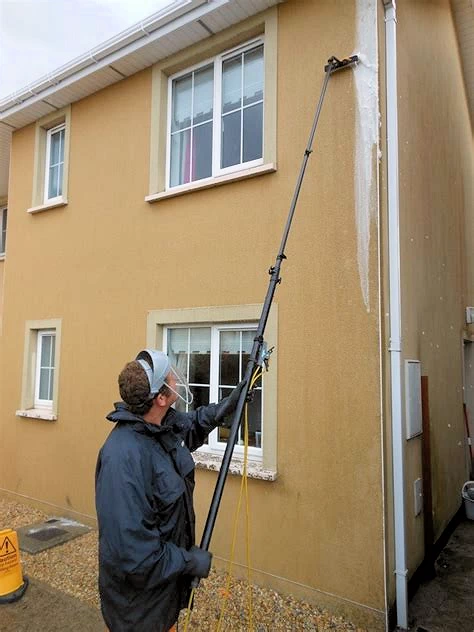 Wall and render cleaning service