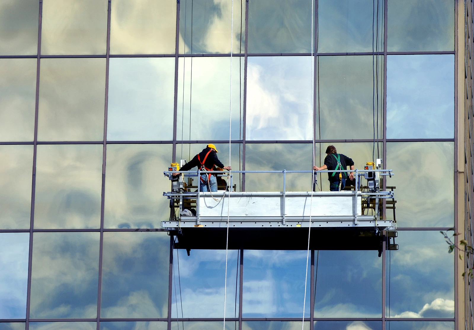 commercial-and-industrial-window-cleaners
